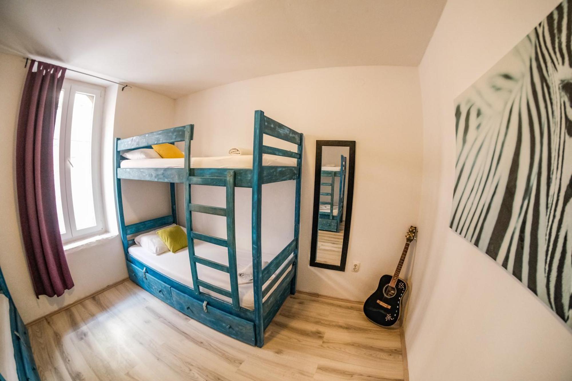 White Rabbit Hostel Hvar Town Exteriér fotografie