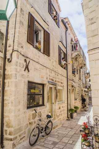 White Rabbit Hostel Hvar Town Exteriér fotografie